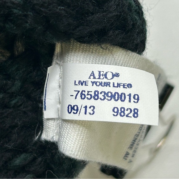 American‎ Eagle Green Geometric Shawl Collar Heavy Sweater Size Medium Athletic - Picture 10 of 13